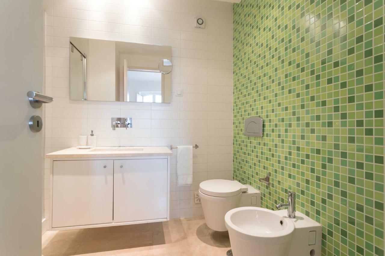 Alfama Modern Two-Bedroom Apartment W/ River View And Parking - By Lu Holidays Lisboa Exteriör bild