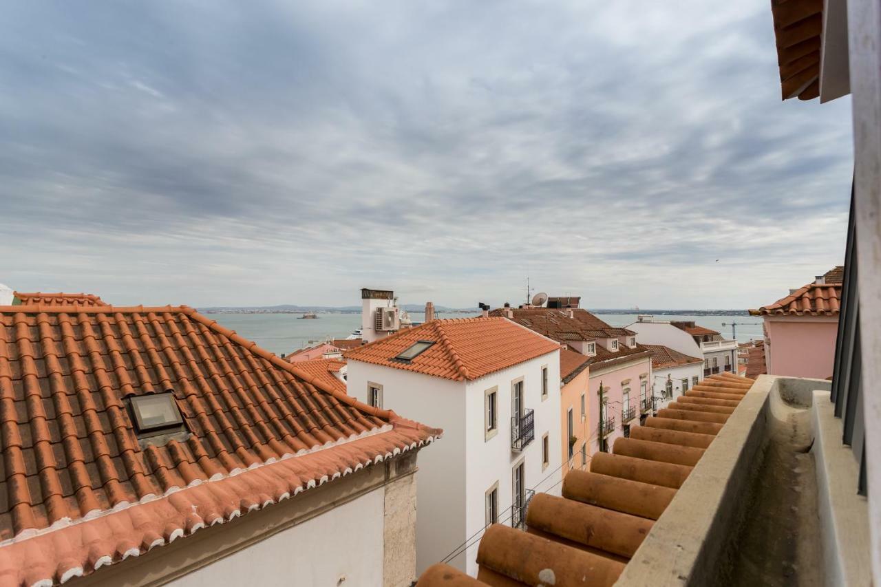 Alfama Modern Two-Bedroom Apartment W/ River View And Parking - By Lu Holidays Lisboa Exteriör bild